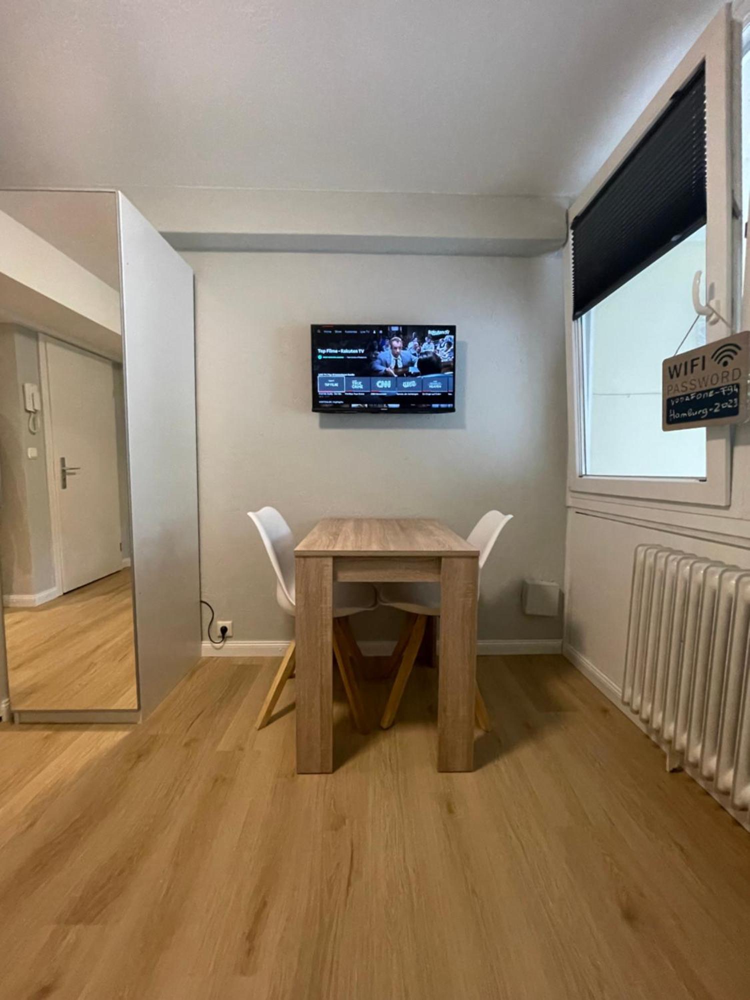 Suesses Kleines Und Zentrales Apartment Fuer Zwei Personen Mitten In Hamburg Ngoại thất bức ảnh